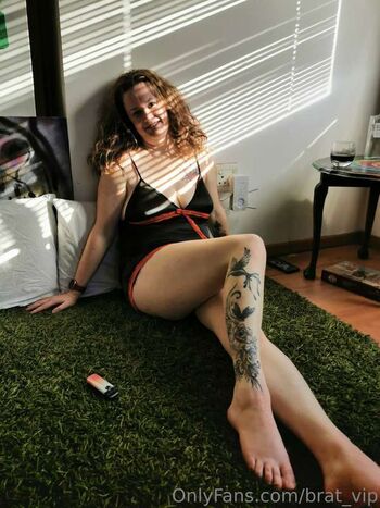 Full leaked Brat vip private onlyfans photo