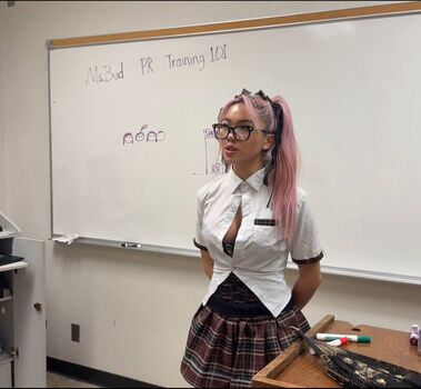 Full leaked Bratkylani private onlyfans photo
