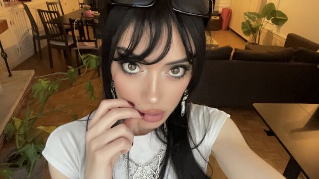 Full leaked Brattyelectrax private onlyfans photo