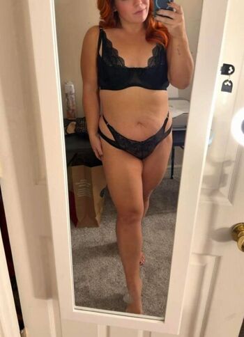 Full leaked Brezyvibesxo private onlyfans photo