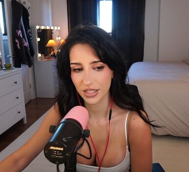 Full leaked Brieanneroksa private onlyfans photo