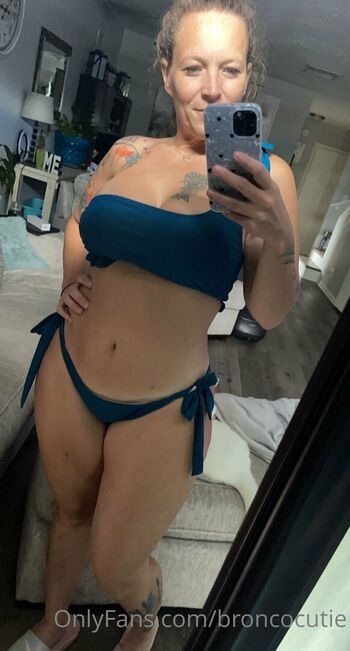 Full leaked Broncocutie private onlyfans photo