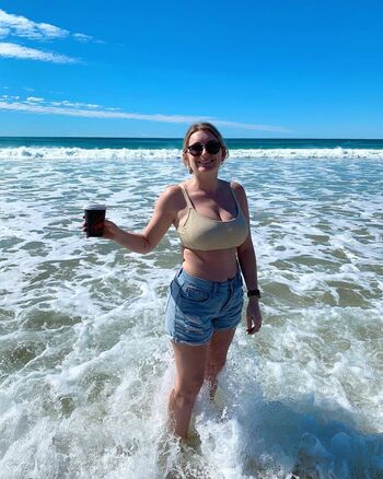 Full leaked Brooke williams private onlyfans photo
