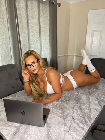 Full leaked Brookemarcell private onlyfans photo
