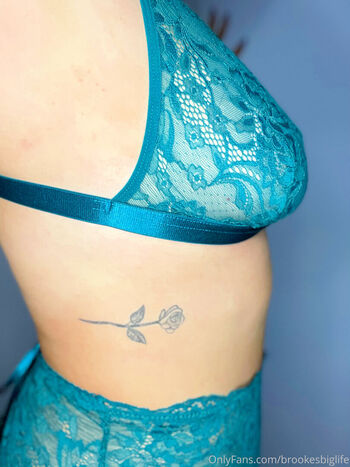 Full leaked Brookesbiglife private onlyfans photo