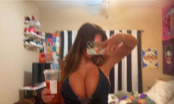 Full leaked Brookierenaee private onlyfans photo