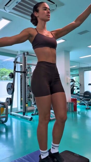 Bruna Marquezine