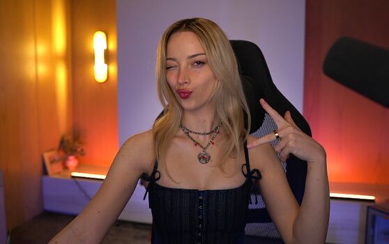 Full leaked Bubbell page private onlyfans photo