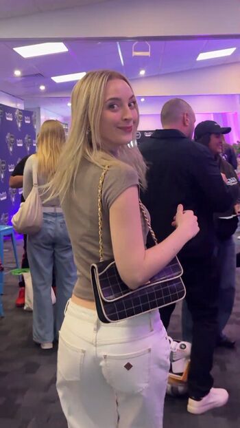 Full leaked Bubbell private onlyfans photo