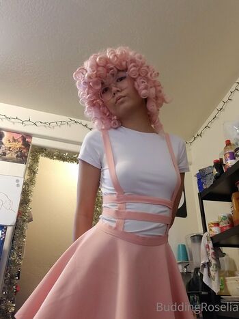 Full leaked Buddingroselia private onlyfans photo