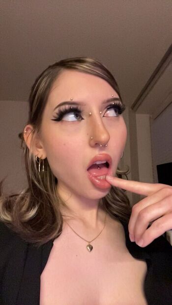 Full leaked Bunnyboylo private onlyfans photo