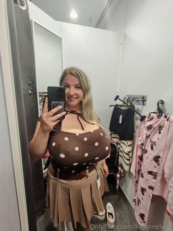 Bustygirl00