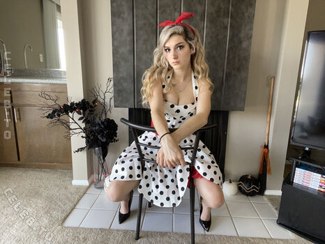 Full leaked Busy b asmr page private onlyfans photo