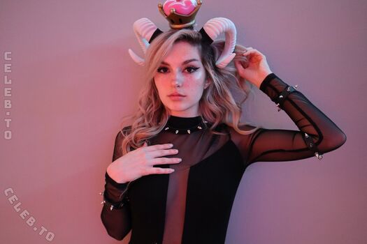 Full leaked Busy b asmr page private onlyfans photo