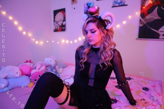 Full leaked Busy b asmr page private onlyfans photo