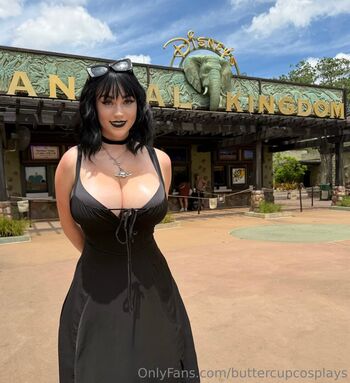 Full leaked Buttercupcosplays private onlyfans photo