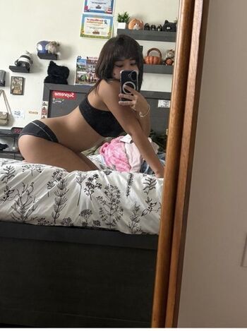 Full leaked Buugzzx page private onlyfans photo