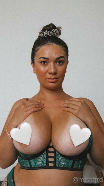 buxom_babenz