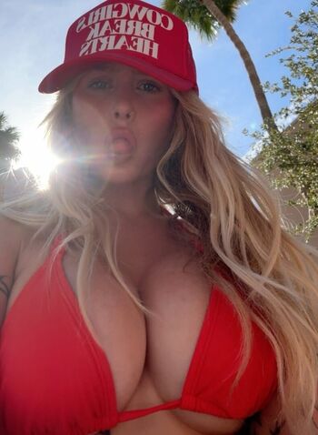 Full leaked Bzbodyshop private onlyfans photo