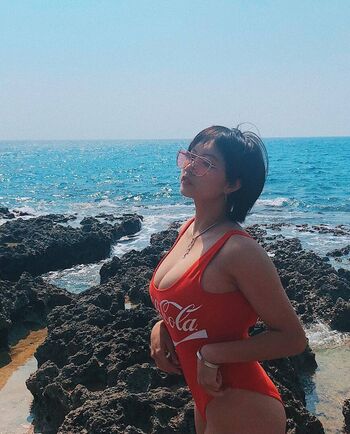 Full leaked C zhao e page private onlyfans photo