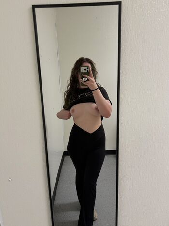 Full leaked Cfffea private onlyfans photo