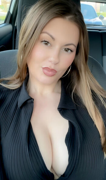Full leaked Caarlita private onlyfans photo