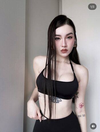 Full leaked Cagedbutterflies private onlyfans photo