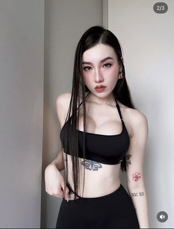 Full leaked Cagedbutterflies private onlyfans photo