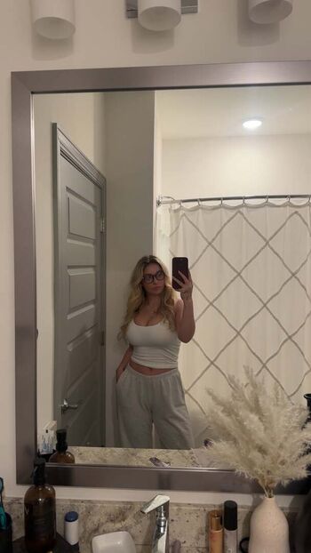 Full leaked Caitlin betterly  page private onlyfans photo