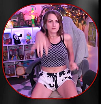 Full leaked Caitlin marie reacts page private onlyfans photo