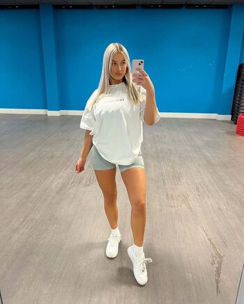 Full leaked Caitlin perriam private onlyfans photo