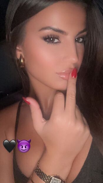 Caitlin strezovski. Caitlinstrez