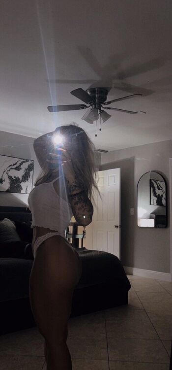 Full leaked Caleigh mackenzie private onlyfans photo