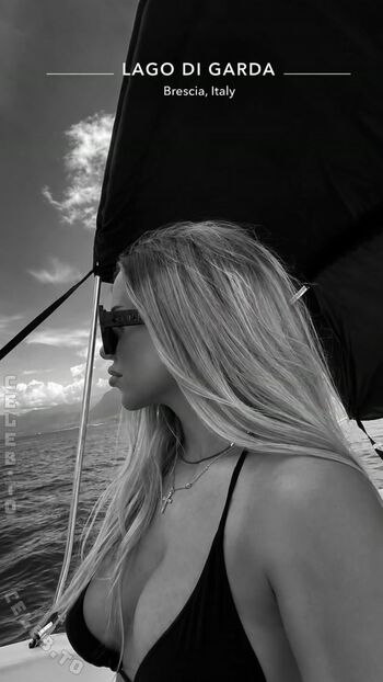 Full leaked Callmeperle private onlyfans photo