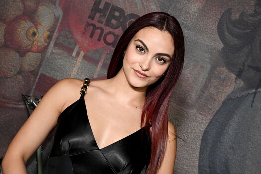 Camila Mendes