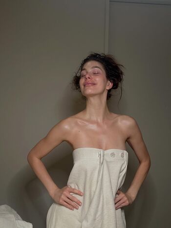 Full leaked Camila morrone private onlyfans photo