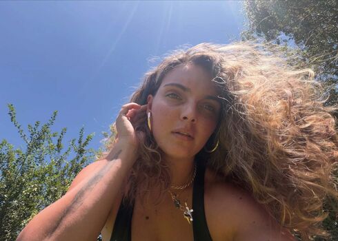 Full leaked Camren bicondova private onlyfans photo
