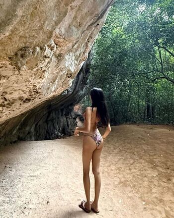 Full leaked Camyyangg private onlyfans photo