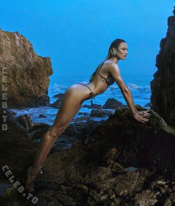 Candice Swanepoel