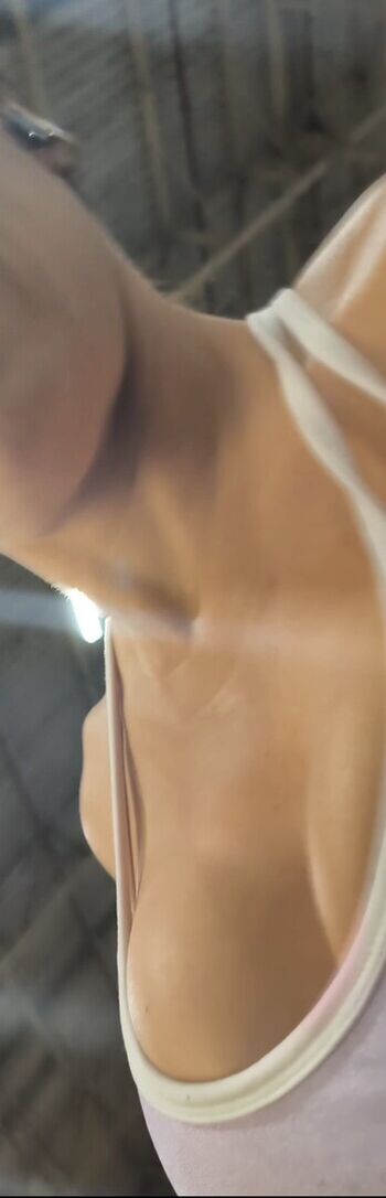 Full leaked Candid boobs private onlyfans photo