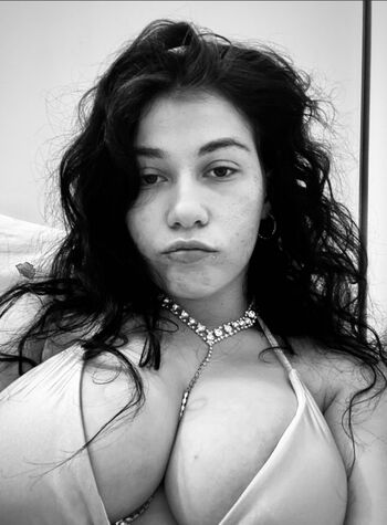 Full leaked Cansu akal page private onlyfans photo