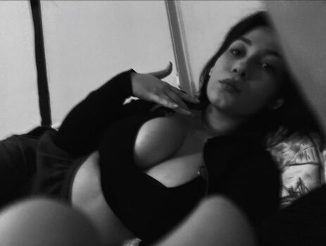 Full leaked Cansu akal page private onlyfans photo