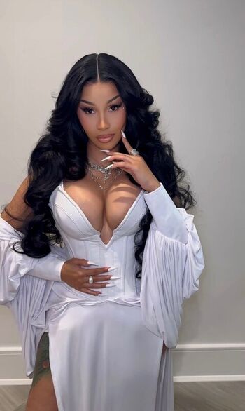 Full leaked Cardi b  page private onlyfans photo