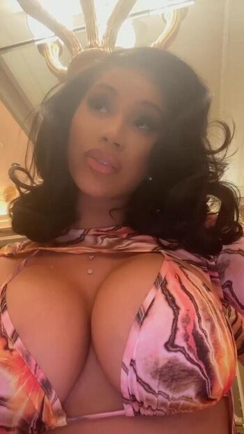 Full leaked Cardi b private onlyfans photo