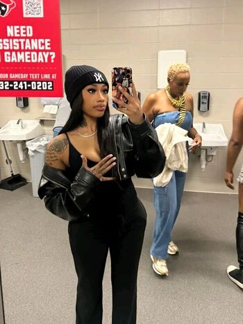 Full leaked Carenavonchae page private onlyfans photo