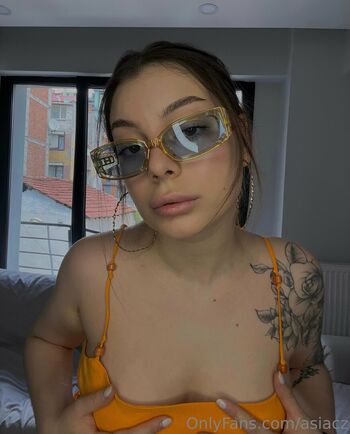 Full leaked Carinacremme private onlyfans photo