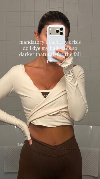 Full leaked Carla bezanson page private onlyfans photo