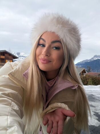 Full leaked Carla moreau page private onlyfans photo