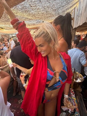 Full leaked Carla moreau page private onlyfans photo