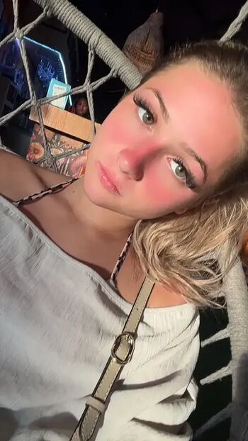 Full leaked Carlalababy private onlyfans photo